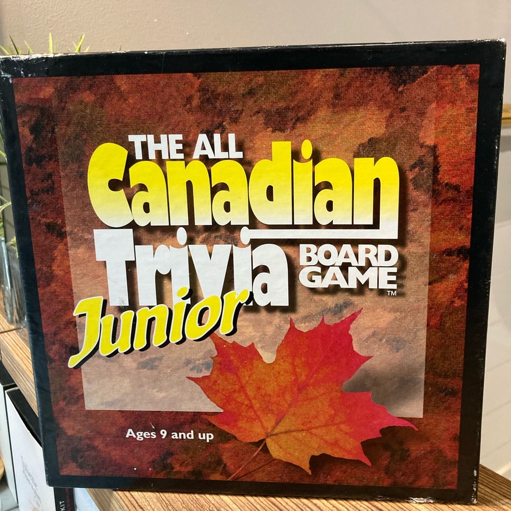 The All Canadian Trivia Junior Board Game VINTAGE